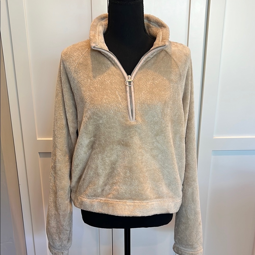 Hollister Light Tan Quarter-Zip Fleece Pullover M